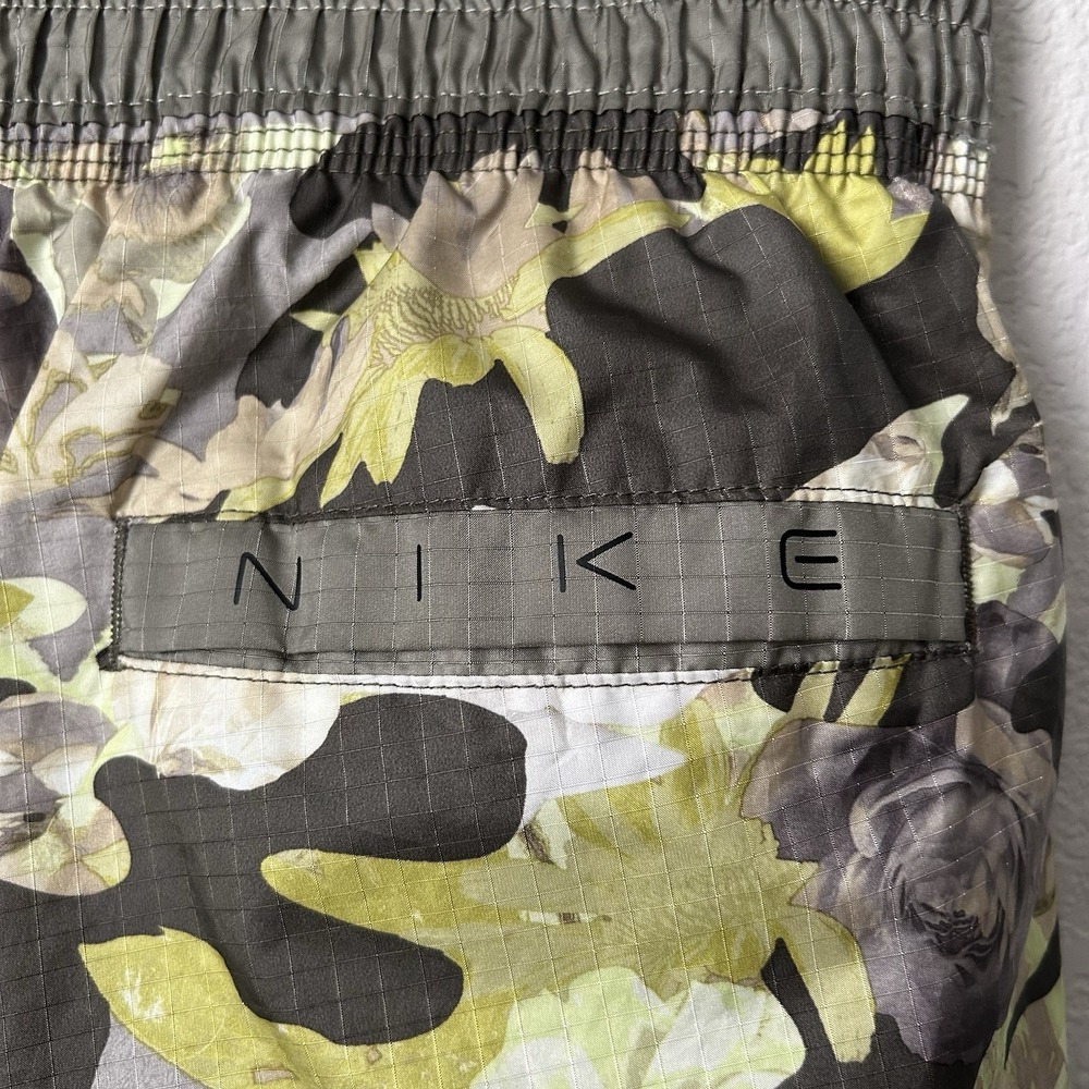 Nike Womens Floral Camo Ripstop Joggers Easy Woven Pants Size L Olive - Picture 7 of 10